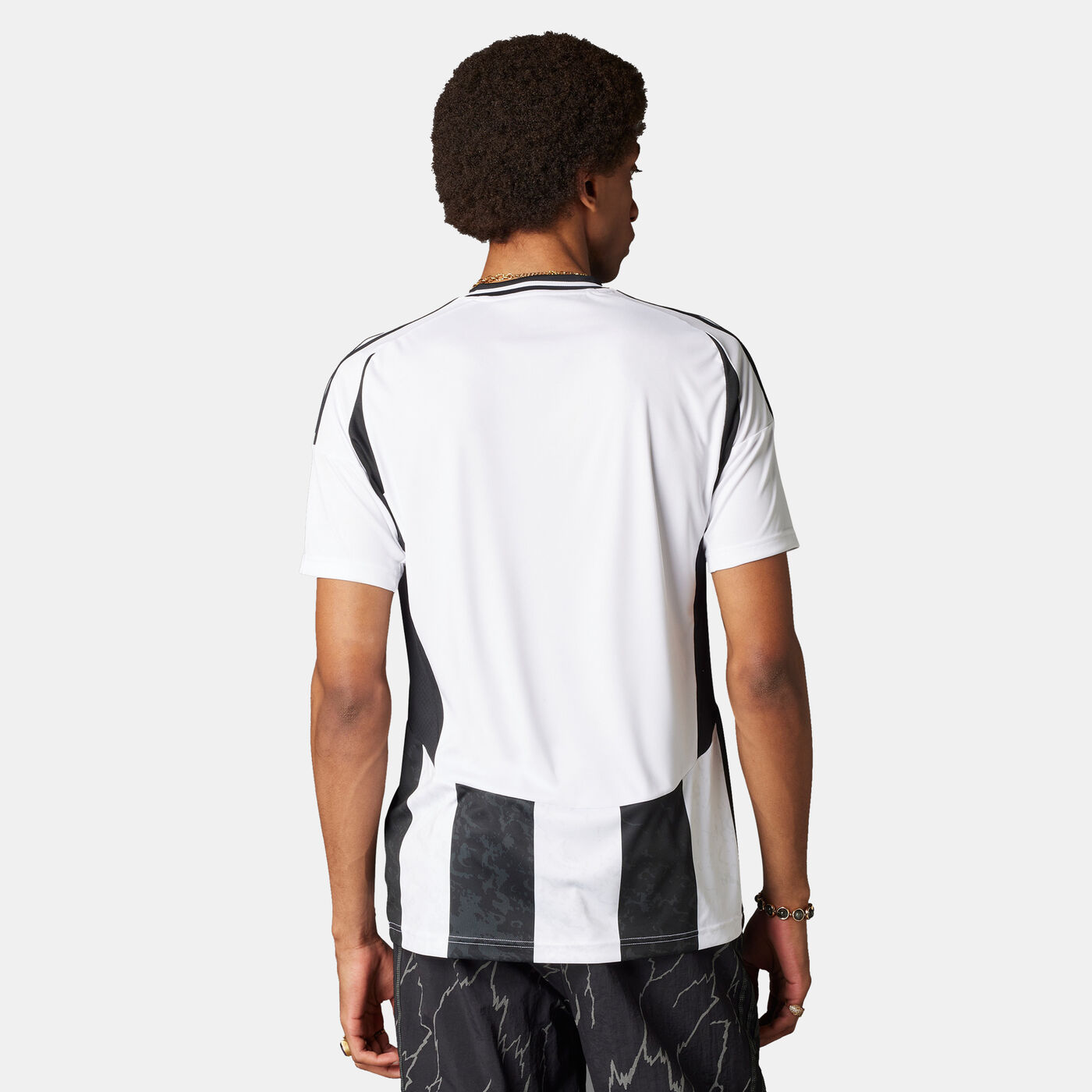 Men's Juventus Authentic Home Football Jersey - 2024/25