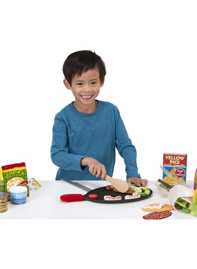 Melissa & Doug Fill & Fold Taco & Tortilla Set | Play Food | Pretend Play| Age +3 years | Gift for Boy or Girl