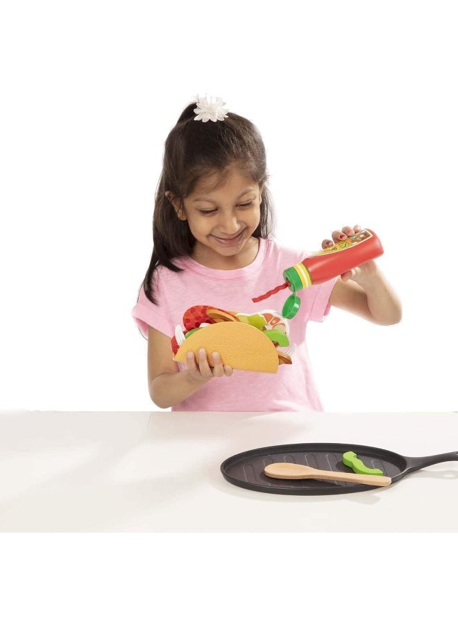 Melissa & Doug Fill & Fold Taco & Tortilla Set | Play Food | Pretend Play| Age +3 years | Gift for Boy or Girl