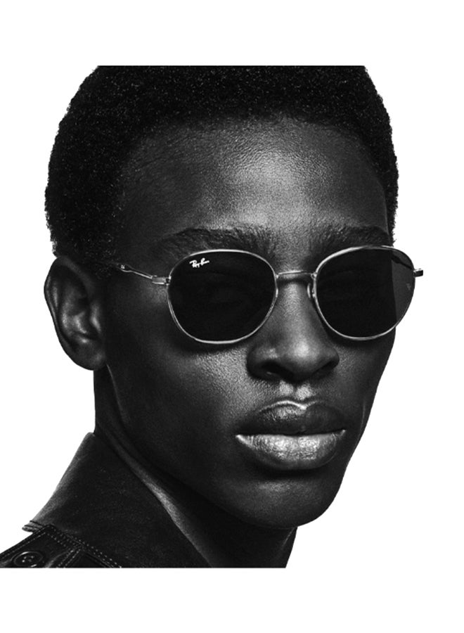 Unisex UV Protection Round Shape Metal Sunglasses RB3447 002/4O 50-21 - Lens Size: 50 Mm - Polished Black