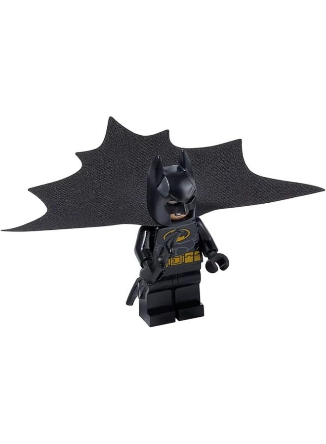 LEGO Super Heroes DC Batman Minifigure - Batman (in Black Suit with Outstretched Batcape and Bat-a-rang)