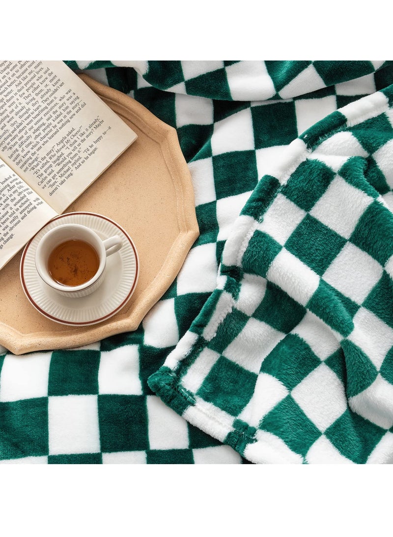 Checkered Flannel Throw Blanket, Soft and Luxurious, 150 x 130 cm, Cozy Blanket for Couch, Bed, Sofa, All-Season Warmth, Green