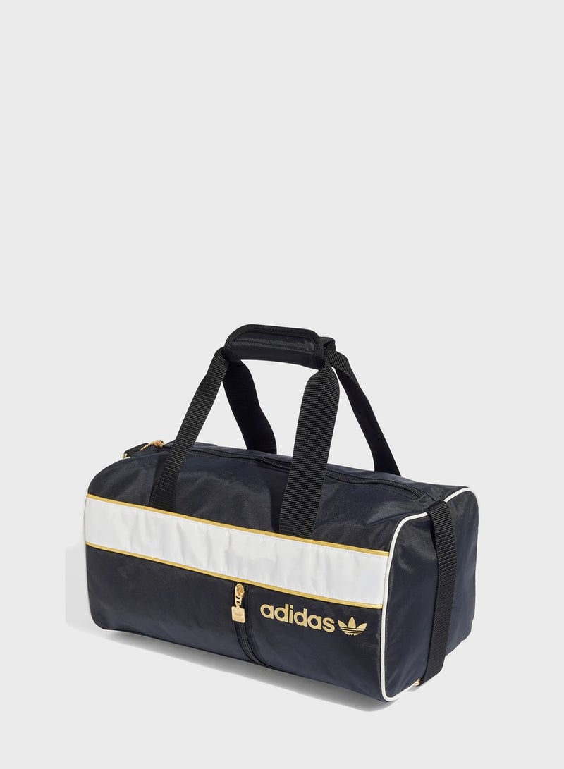 Logo Duffle