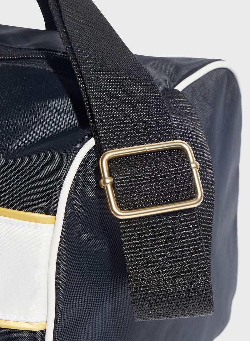 Logo Duffle