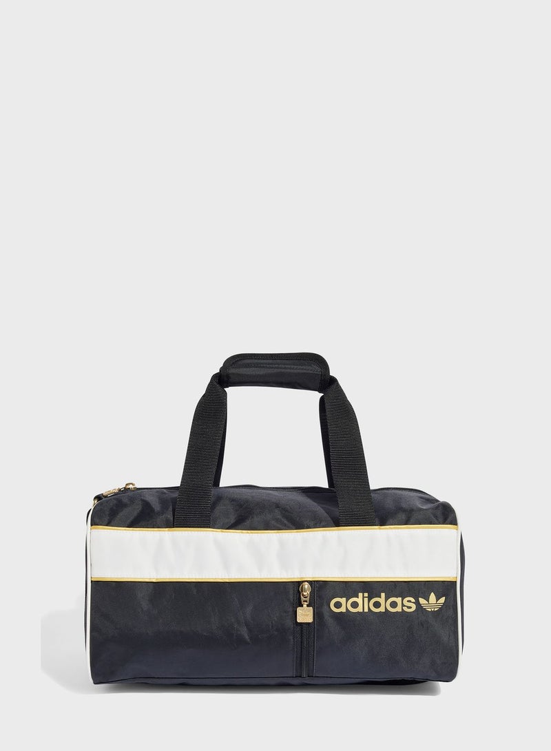 Logo Duffle