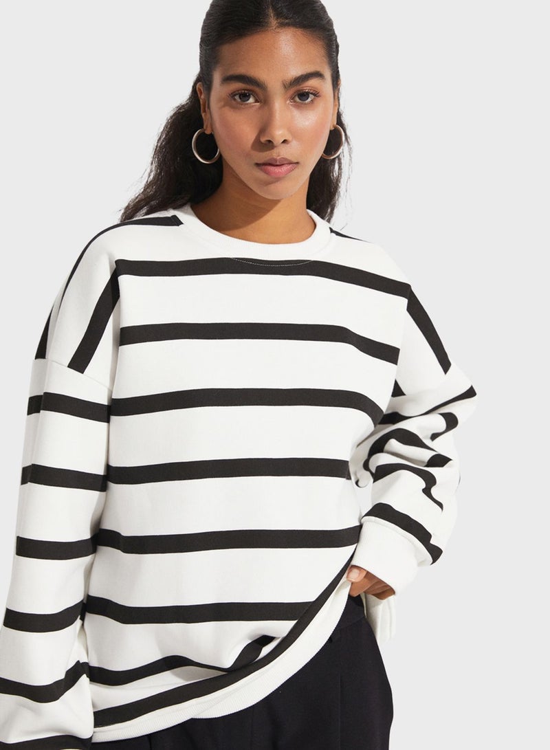 Striped Crew Neck Knitted Sweatshirt