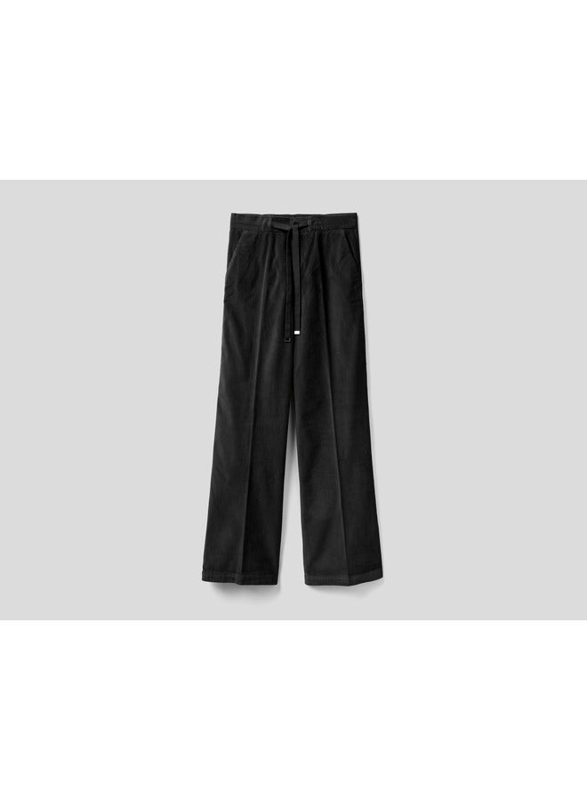 Wide velvet trousers