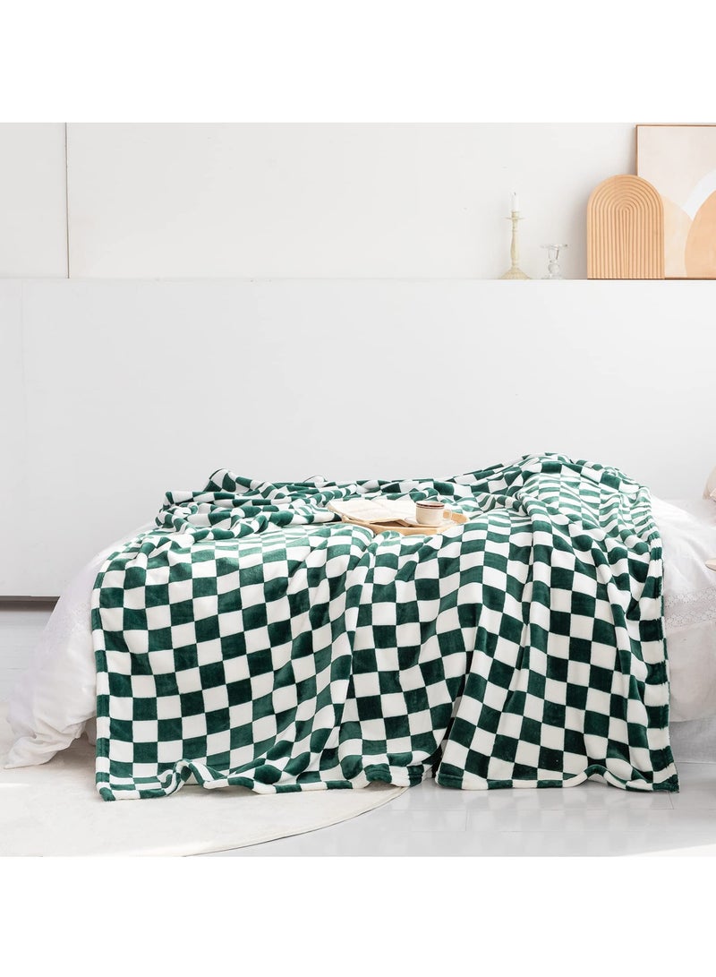 Checkered Flannel Throw Blanket, Soft and Luxurious, 150 x 130 cm, Cozy Blanket for Couch, Bed, Sofa, All-Season Warmth, Green