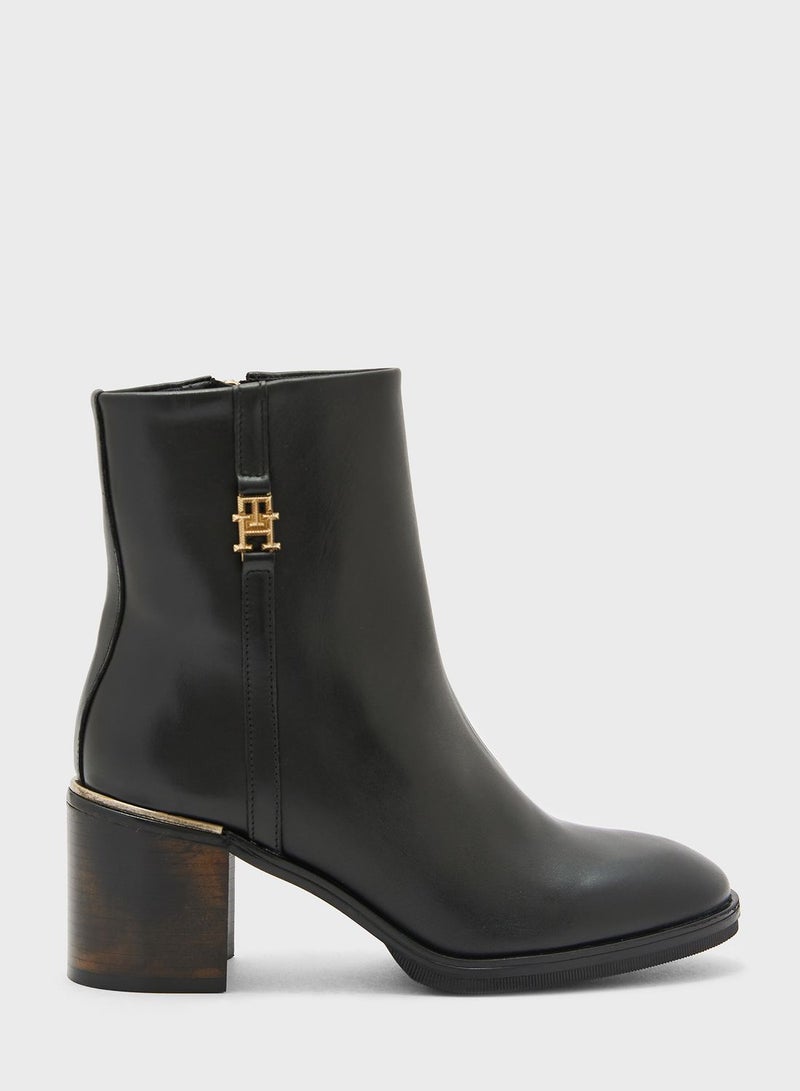 Feminine Hardware Ankle Boots