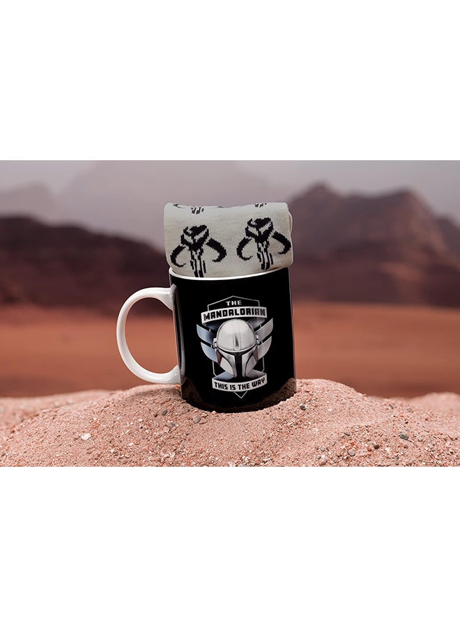 Paladone The Mandalorian Mug and Socks