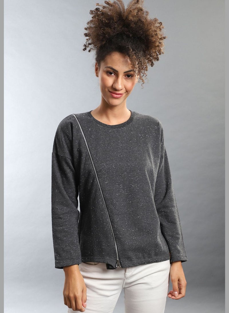 Round Neck Zip T-Shirt