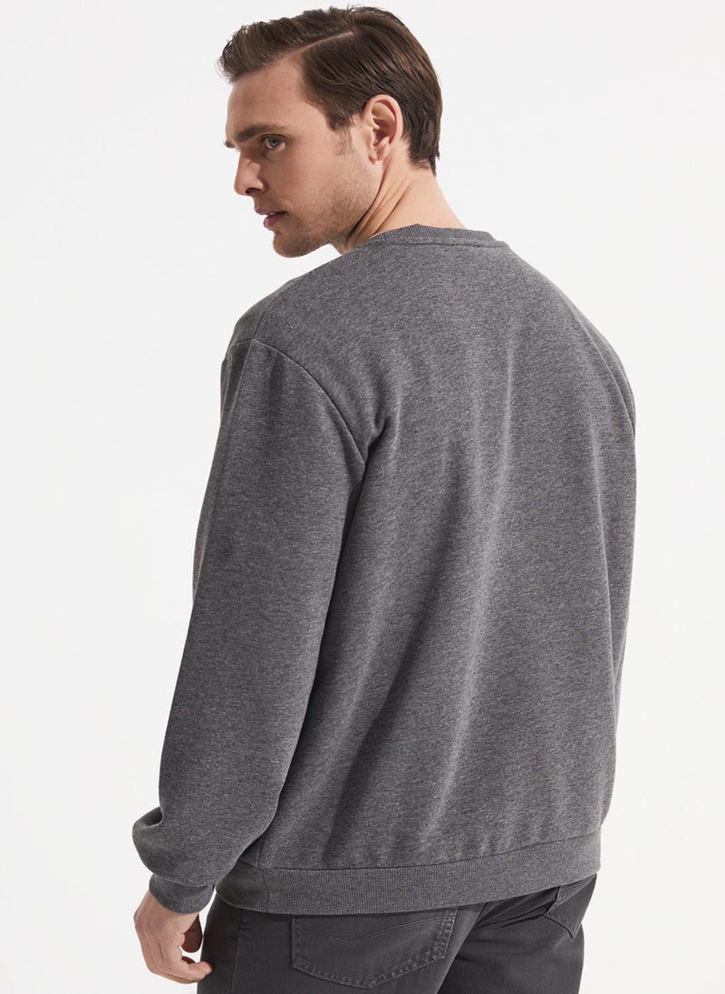 Essentail Half Zipper Sweatshirt