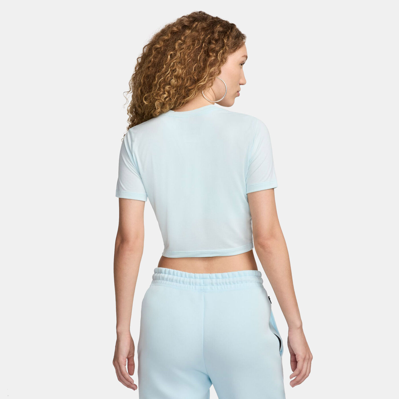 Women's Sportswear Essential Cropped T-Shirt