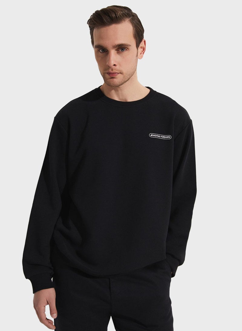 Essentail Crew Neck Sweatshirt