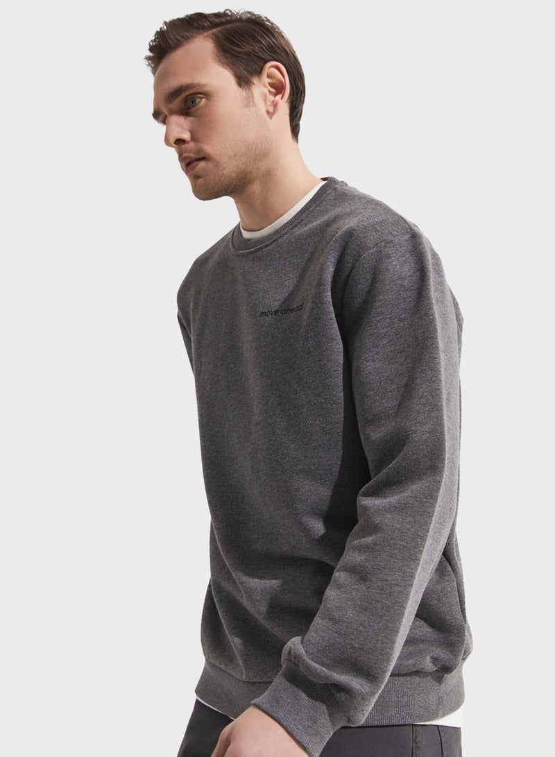 Essentail Crew Neck Sweatshirt