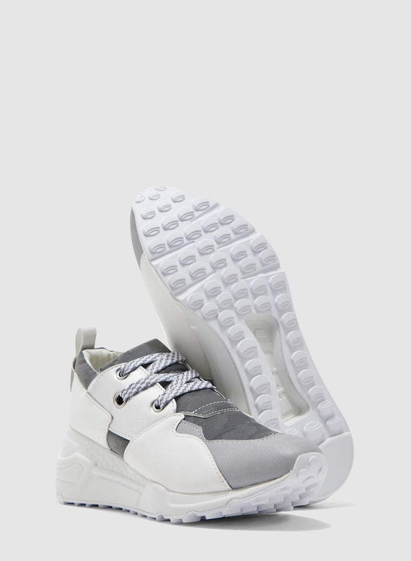 Cliff Low Top Sneaker