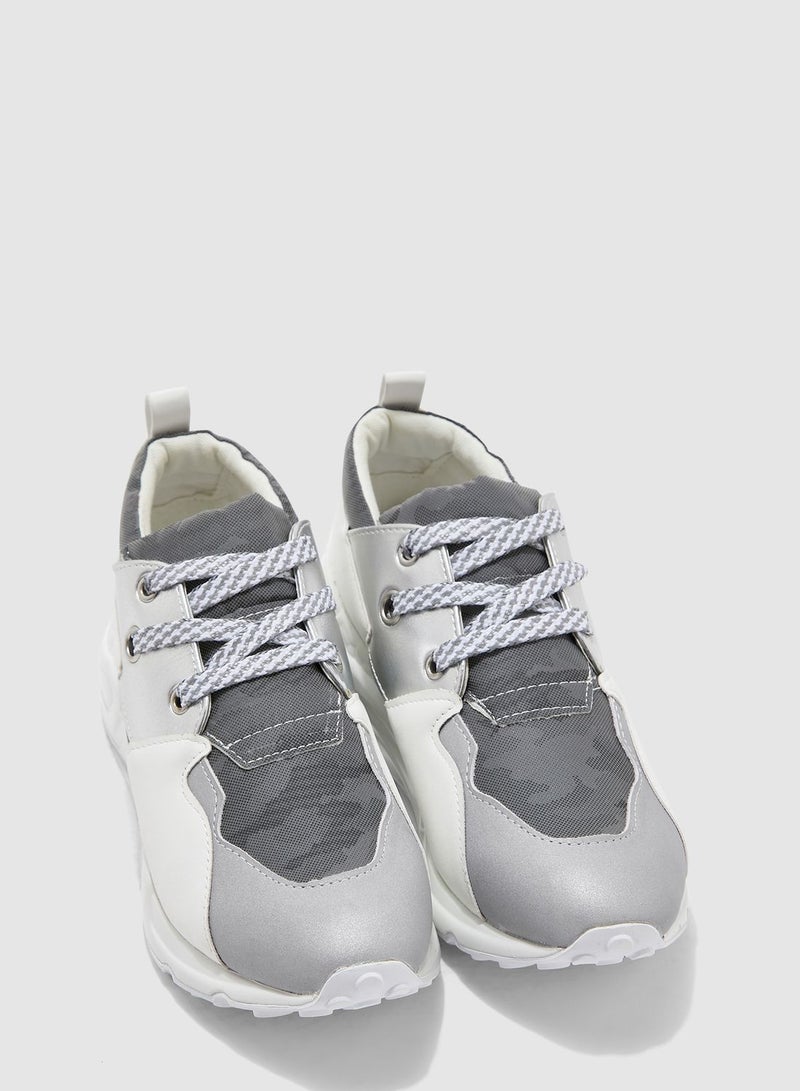 Cliff Low Top Sneaker