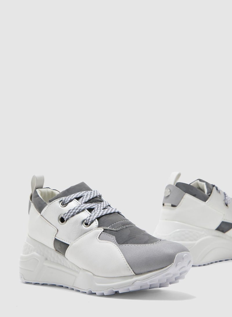 Cliff Low Top Sneaker