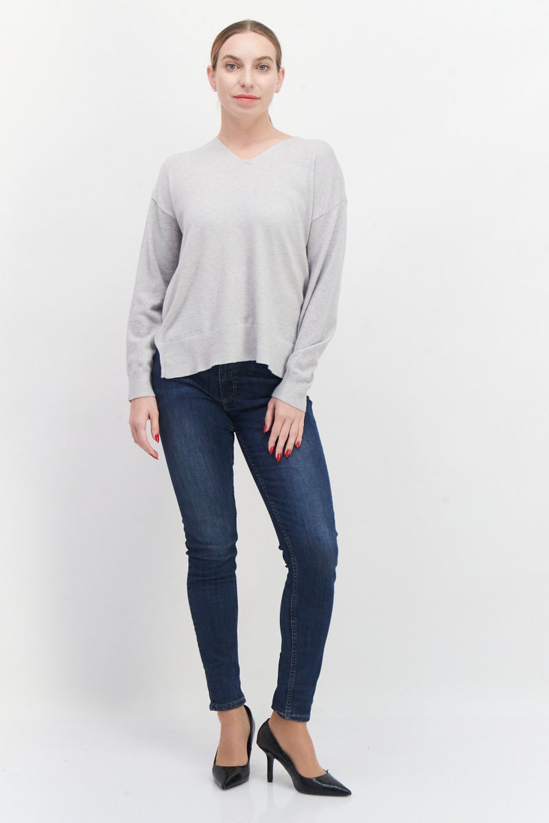 Women V-Neck Long Sleeves Knitted Sweater, Light Grey