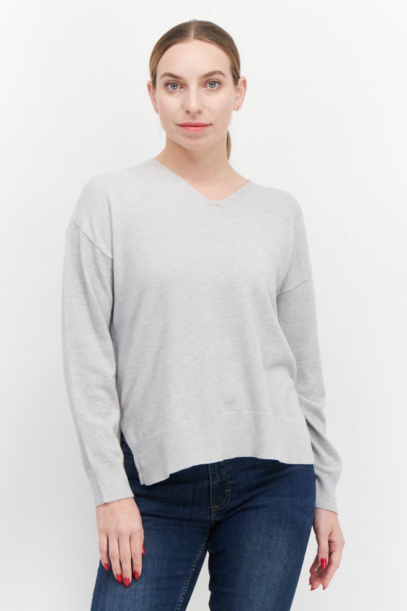 Women V-Neck Long Sleeves Knitted Sweater, Light Grey