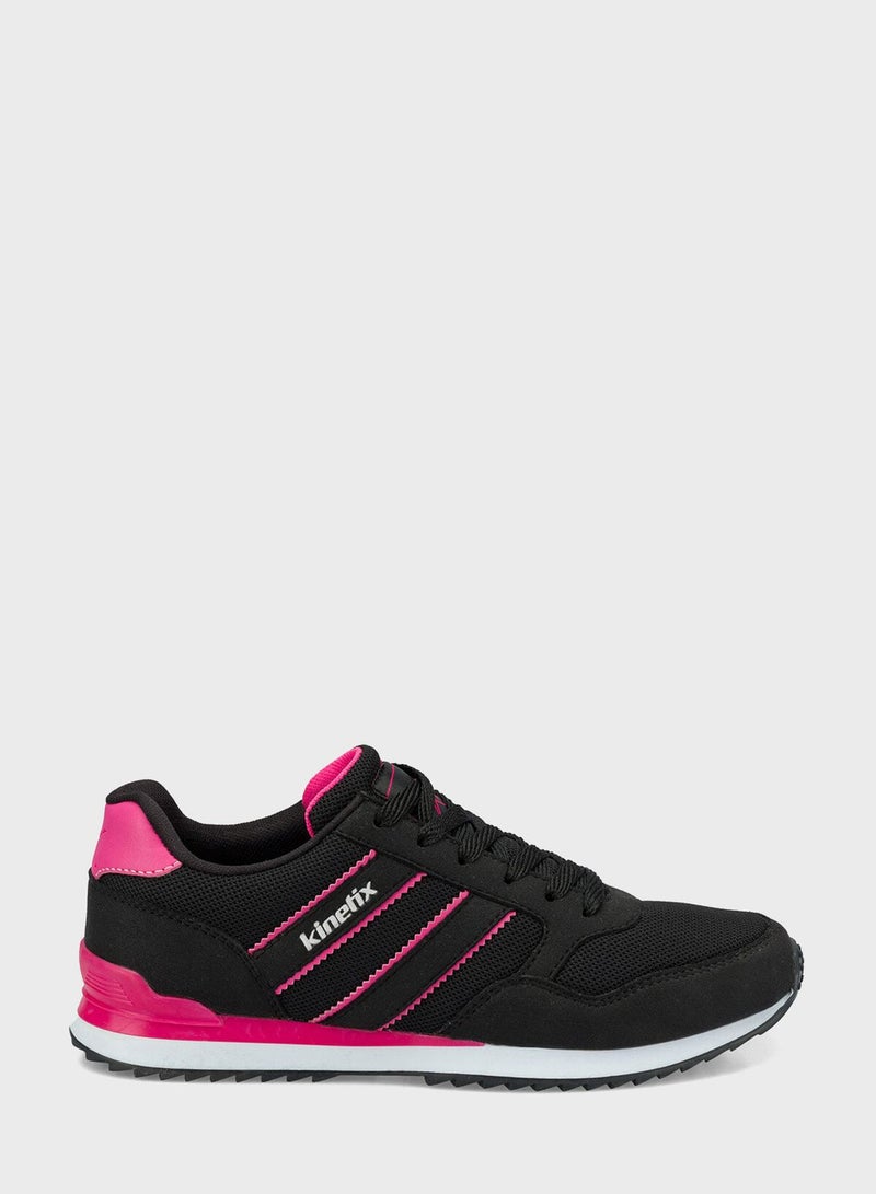 Kinetix Low Top Sneaker