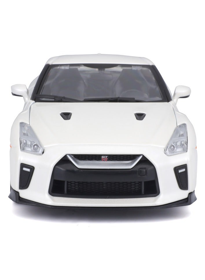 Nissan GT-R 1:24 Diecast