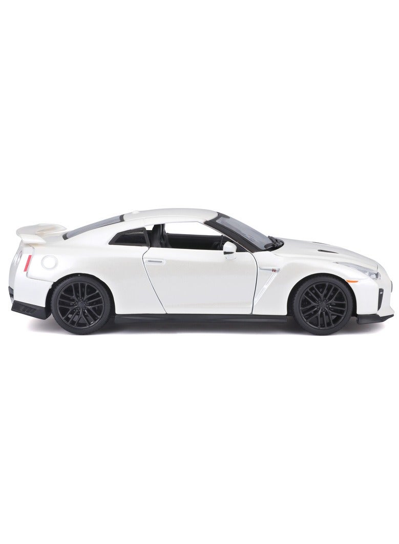 Nissan GT-R 1:24 Diecast