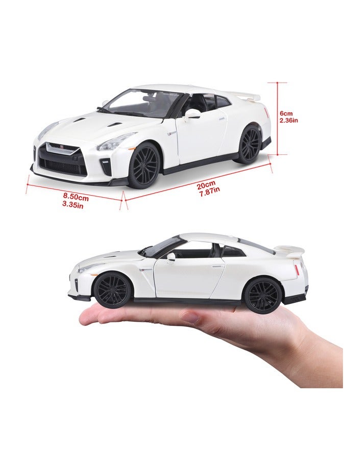Nissan GT-R 1:24 Diecast