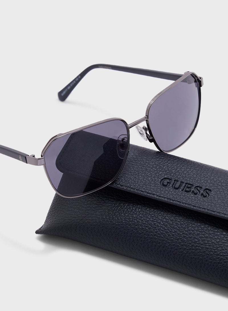 Uv Protected Shaped  Sunglasses