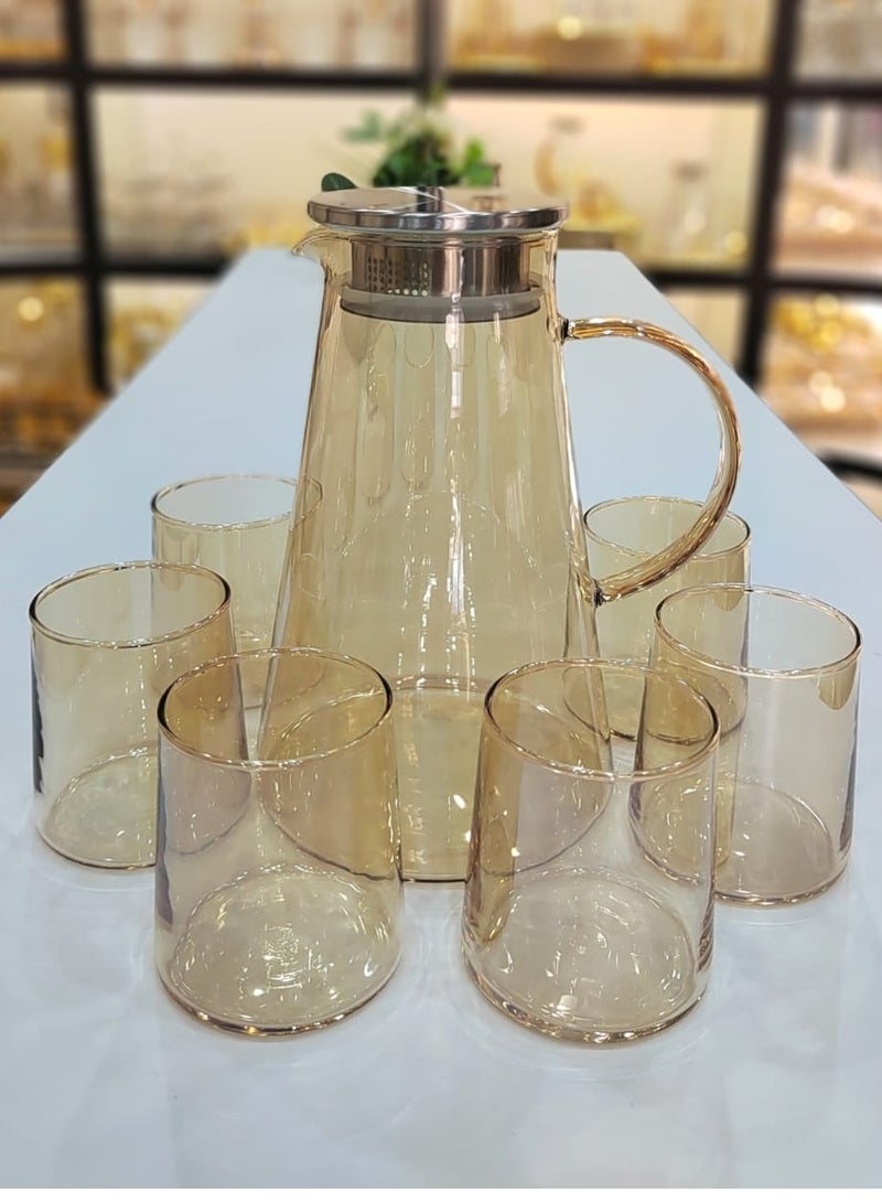 Stylish Glass Pitcher Set With Six Matching Tumblers Perfect For Serving Beverages Sleek Design With A Metal Lid And Handle Ideal For Modern Dining Setting