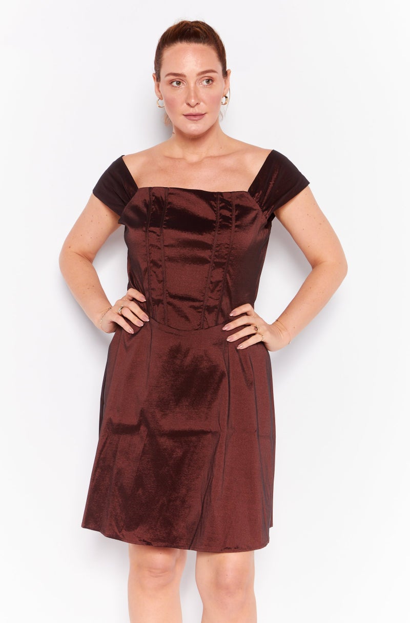 Women Solid Curve Dress, Brown