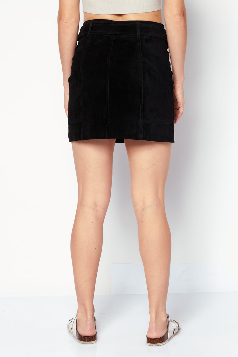 Women Belt Detailed Plain Mini Skirt, Black