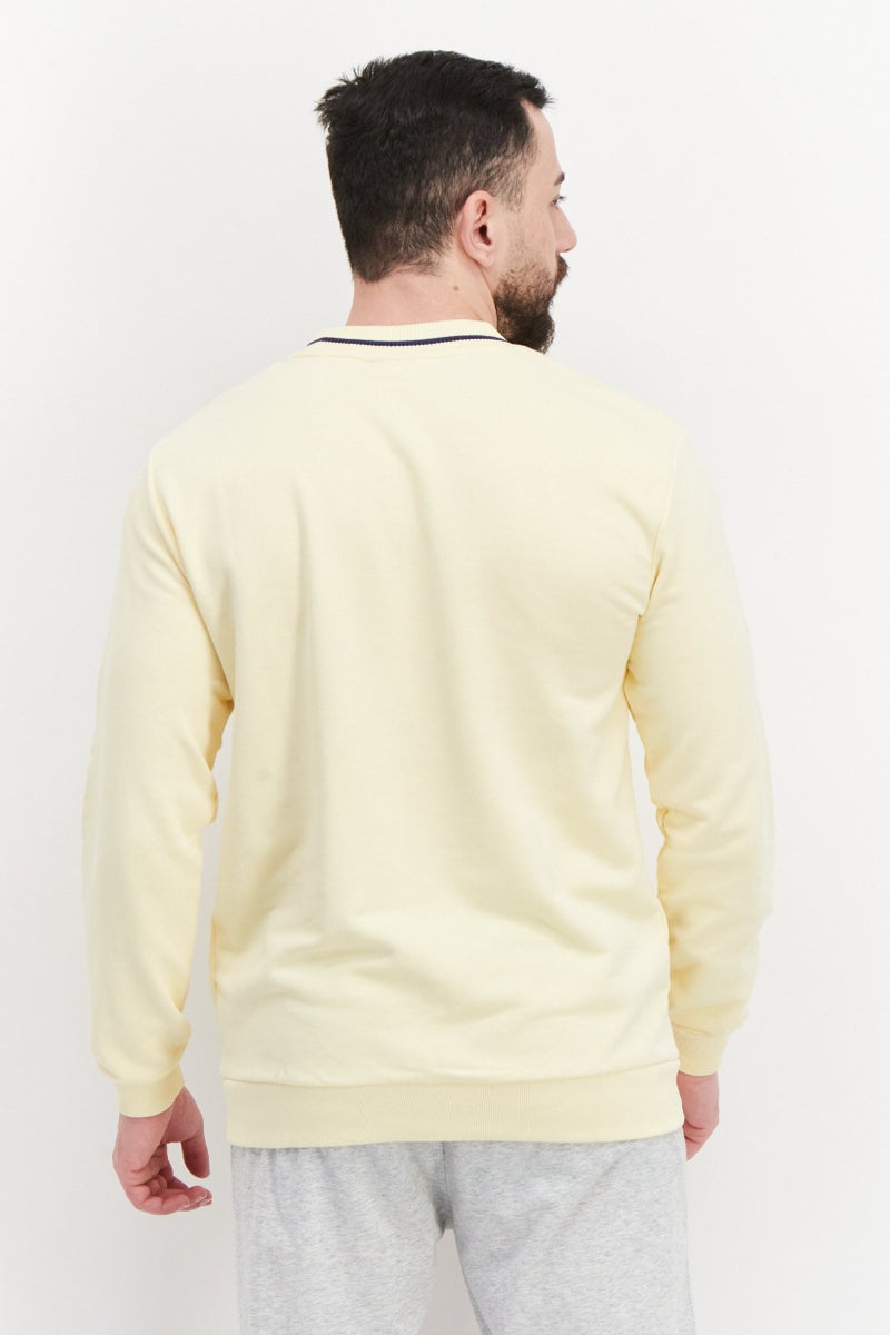 Men Sportswear Fit Round Neck Long Sleeve Outdoor Sweatshirt, Yellow