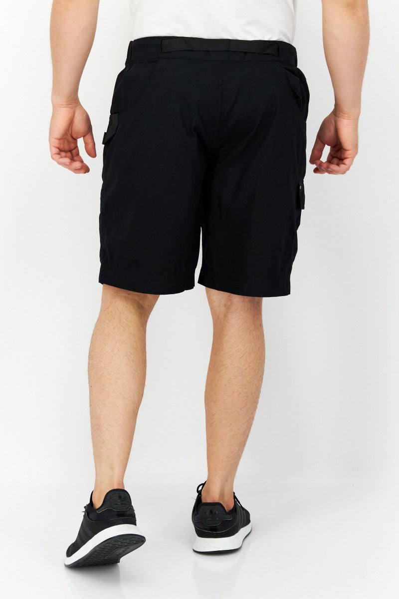 Men Solid Basic Shorts, Black