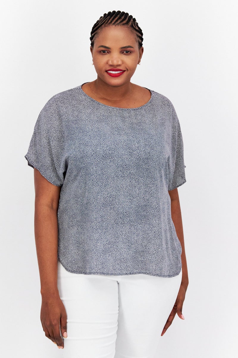 Women Plus Size Crew Neck Short Sleeve Allover Print Top, White