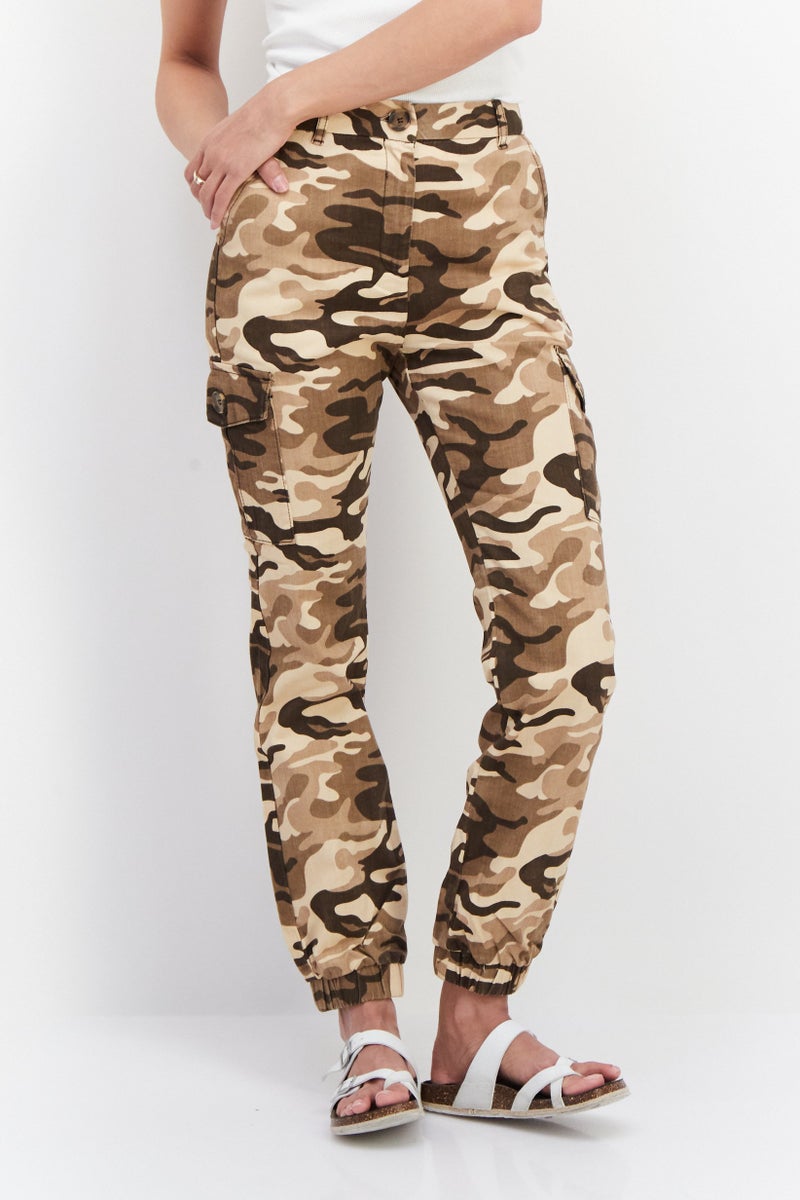 Women Regular Fit Camouflage Cargo Pant, Brown