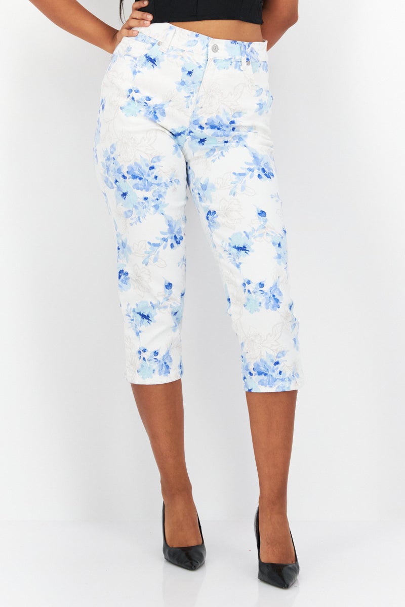 Women Regular Fit Floral Printed Capri Pants, White Combo