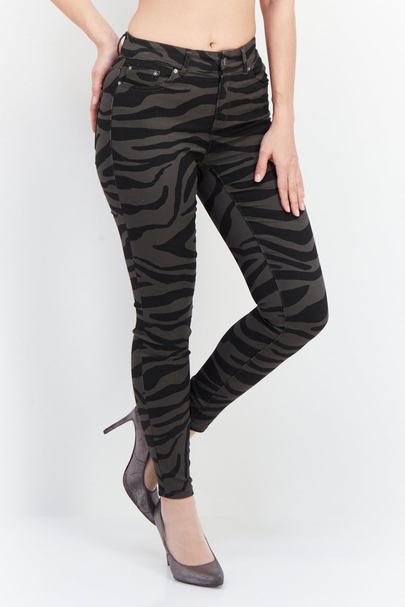 Women Regular Fit Animal Print Mid Rise Pants, Black