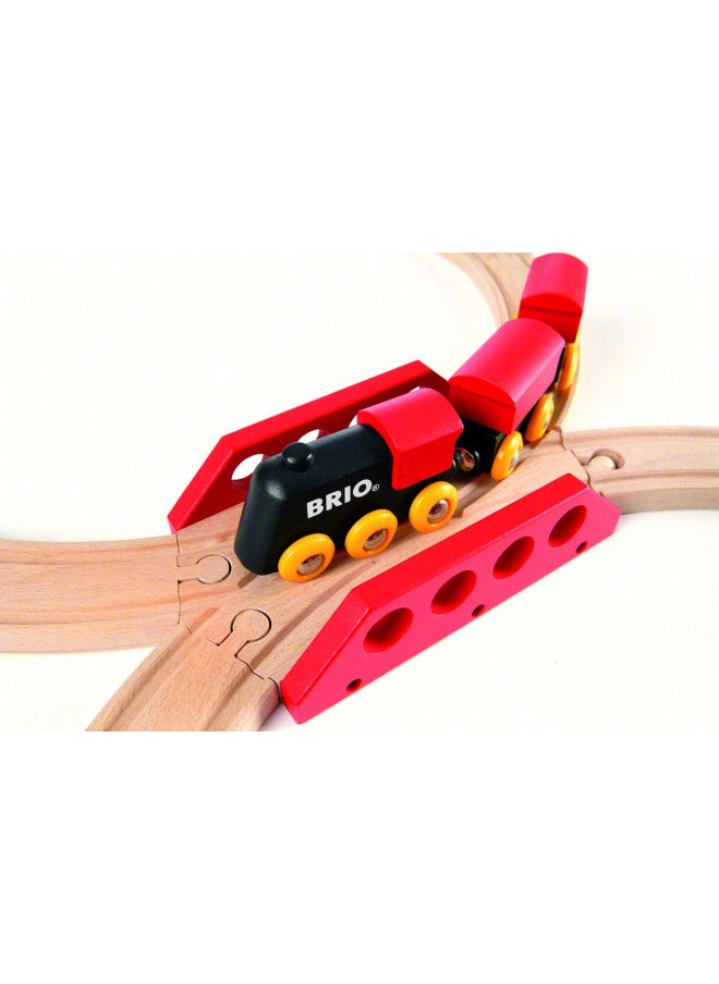 Brio World 33028 - Classic Figure 8 Set - 22 Piece Wood Toy Train Set with Accessories and Wooden Tracks for Kids Age 2 and Up