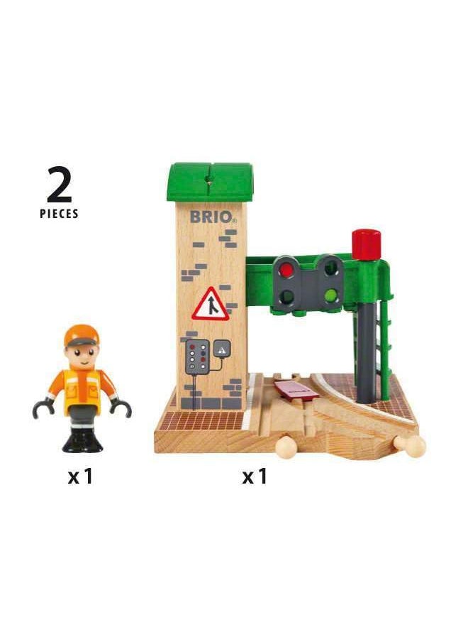 Brio World 33674 - Signal Station - 2 Piece Wooden Toy Train Accessory for Kids Age 3 and Up