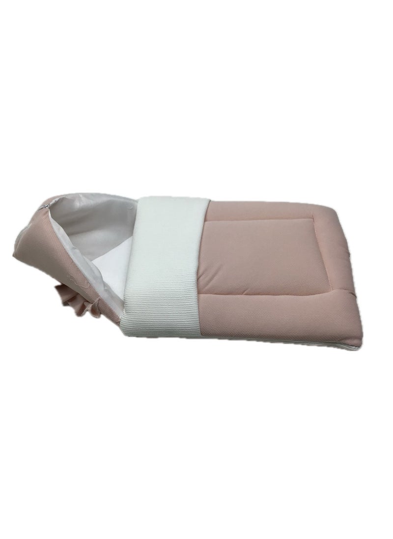 Baby sleeping Bag comforter designed for sleeping.