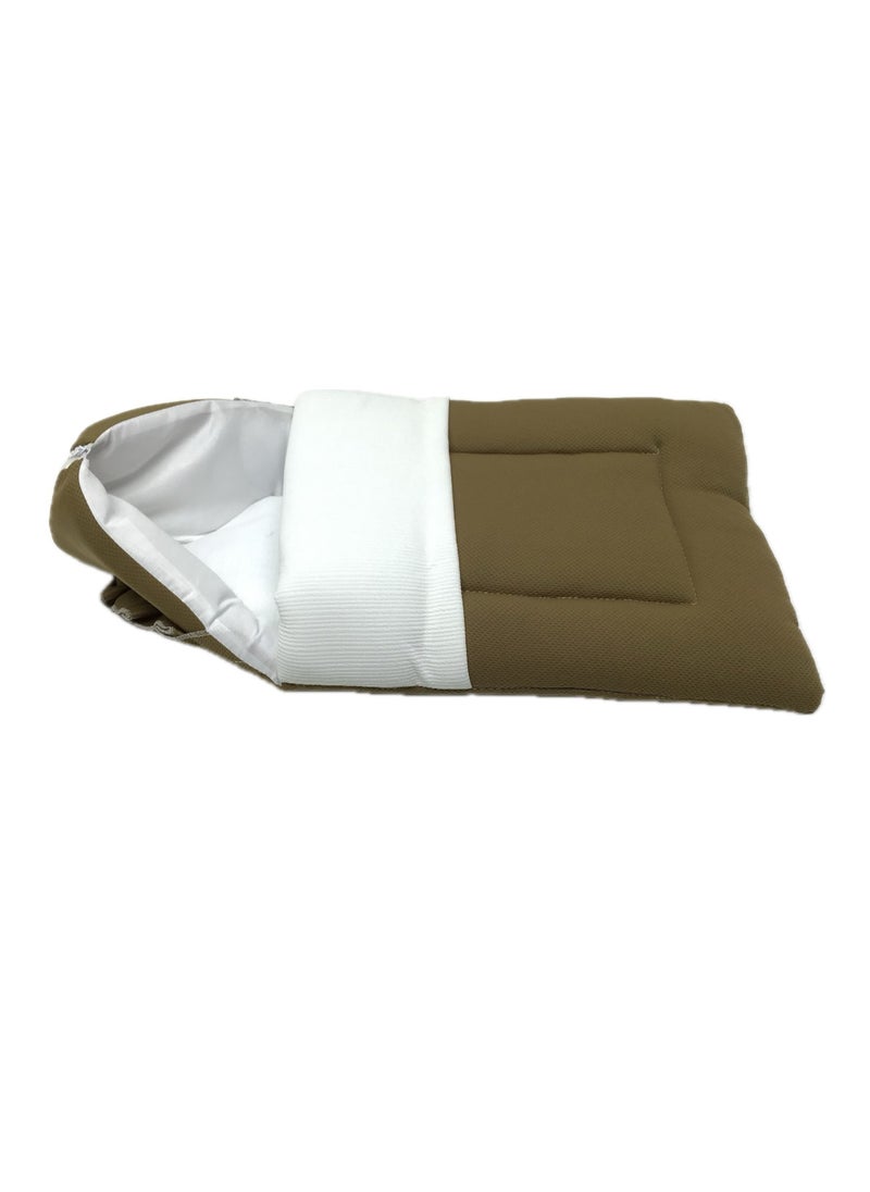 Baby sleeping Bag comforter designed for sleeping.