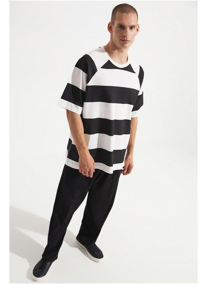 June Men Oversize Pattern Crew Neck Striped Tshirt Black