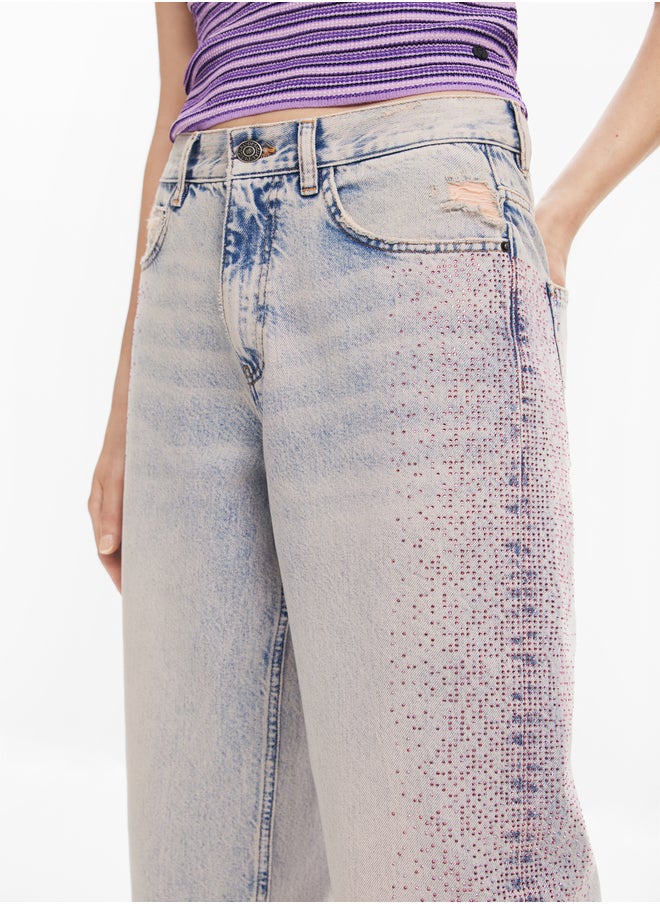 Straight Jeans With Rhinestones