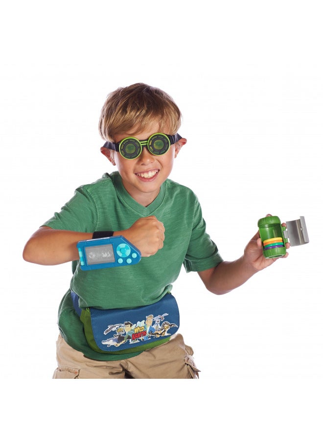 Wild Kratts Adventure Set - Officially Licensed - Includes Goggles, Creature Pod, Power Discs and More- 8 Pieces - for Costumes, Pretend & Dress Up Play - Fun Interactive Toy Gift for Kids - Ages 3+