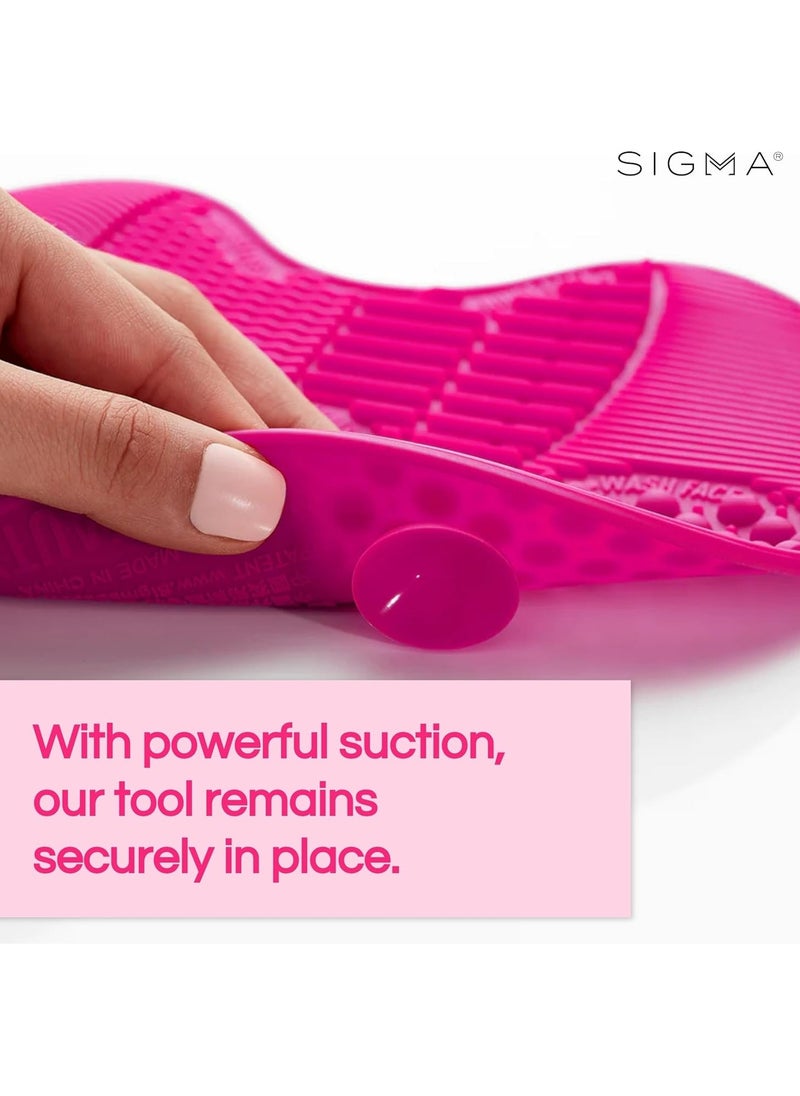 Sigma Beauty Makeup Brush Cleaner Mat – Sigma Spa Express Silicone Makeup Brush Cleaning Mat with Suction Cups for Cleaning Makeup Brushes, Compact Design Fit for Any Travel Makeup Kit (Pink)