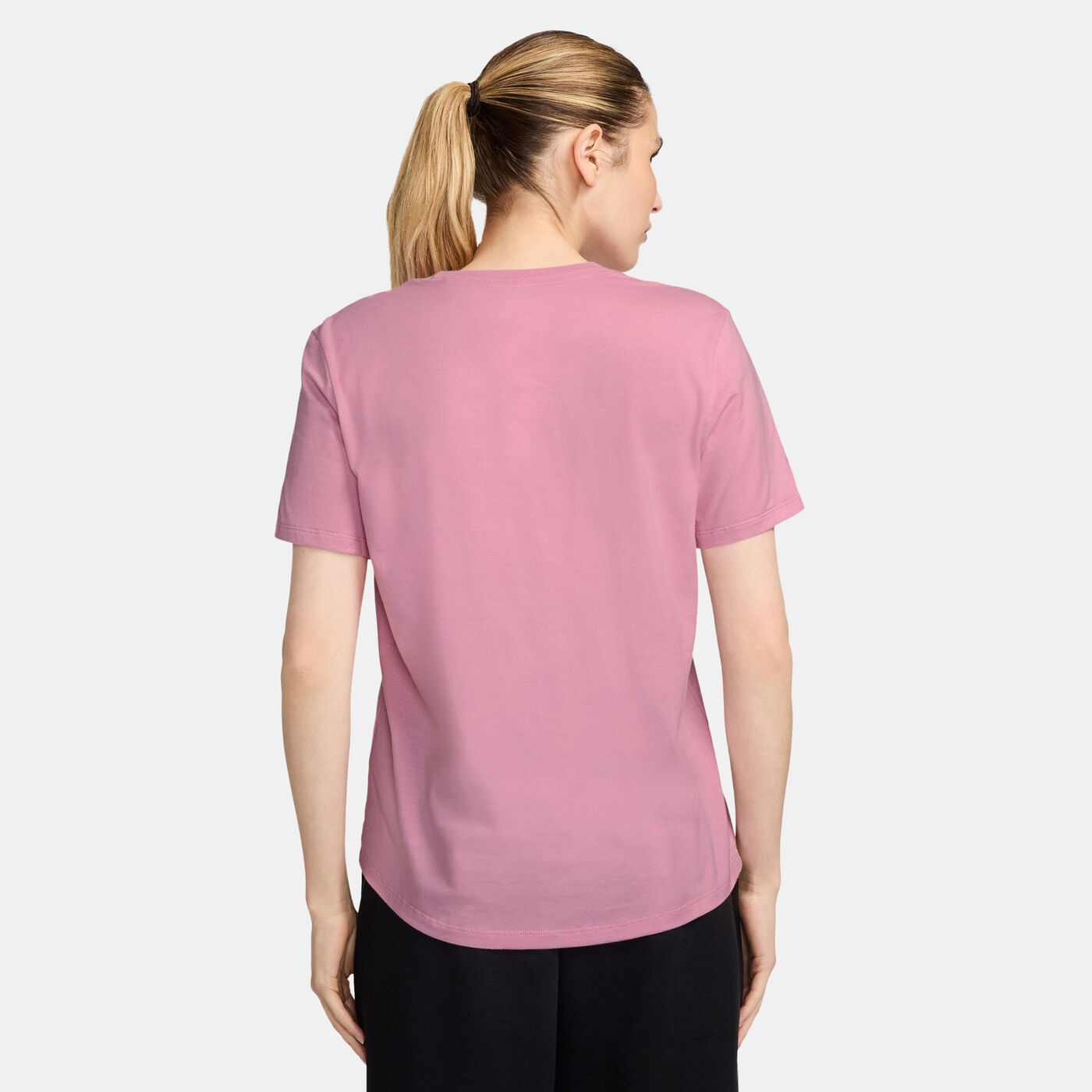 Women's Sportswear Club Essentials T-Shirt