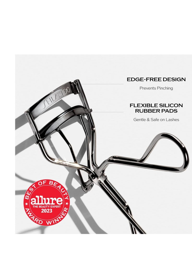 Shiseido Eyelash Curler - Crimps & Curls Lashes for Perfect, Eye-Framing Fringe - Gentle & Safe - Includes Replacement Pad