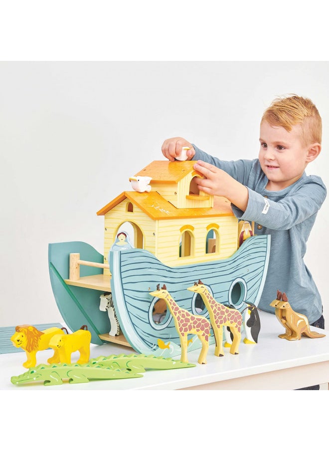 Le Toy Van - Pretend Play Educational Wooden Ark Role Play Toy | Suitable for A Boy Or A Girl 3 Years Old Or Older (TV259)