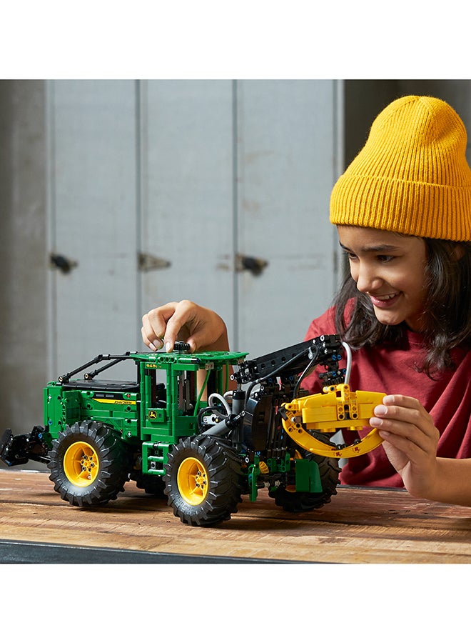 Technic John Deere 948L-II Skidder 42157 Building Toy Set for Kids Aged 11+; A Gift for Kids Who Love Engineering and Heavy-Duty Vehicles (1,492 Pieces)